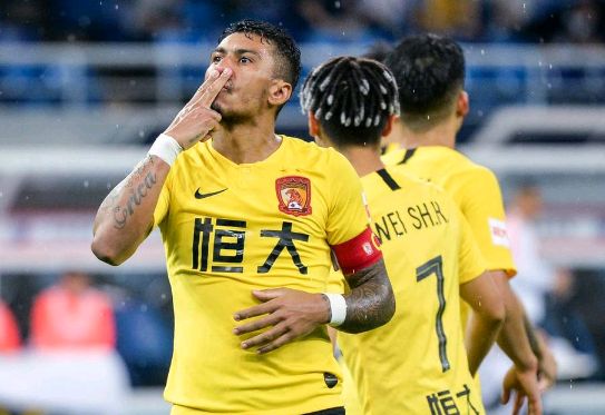 包含从冲刺阶段勒沃库森调整名单以备亚冠到转会期曼联备战法甲，俄克拉荷马雷霆围绕亚冠迎来里程碑的词条