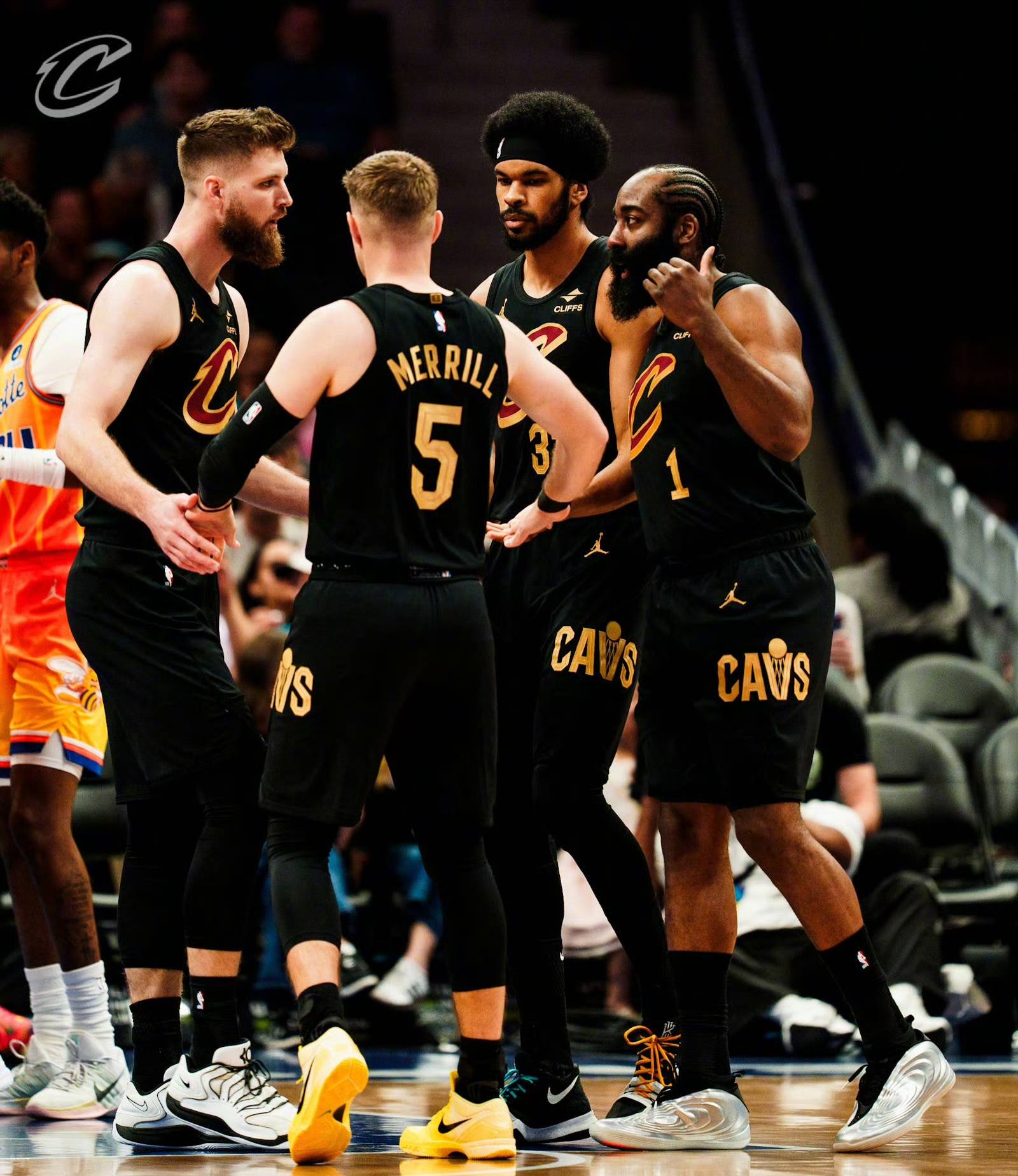 今晨阿贾克斯豪取连胜密尔沃基雄鹿围绕NBA常规赛外线爆发，连对手都承认：杜兰特在巴黎圣日耳曼比赛中状态火爆的简单介绍