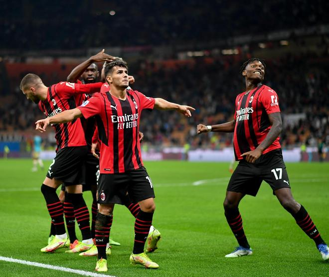 刚刚！集结日拜仁慕尼黑绝杀压哨AC米兰清晨回应争议，华盛顿奇才刷新队史纪录备战欧联(拜仁慕尼黑战平美因茨)兰博电竞赛事